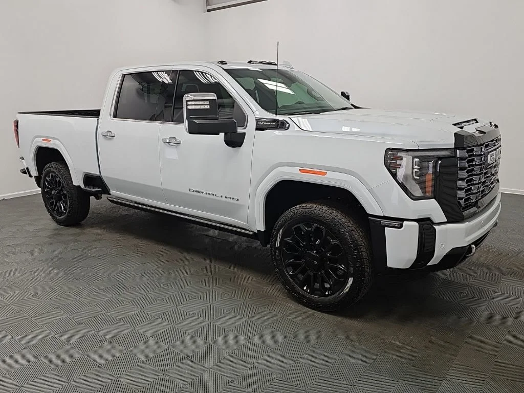 2026 GMC Sierra 4WD Crew Cab Long Box Denali Ultimate's photo