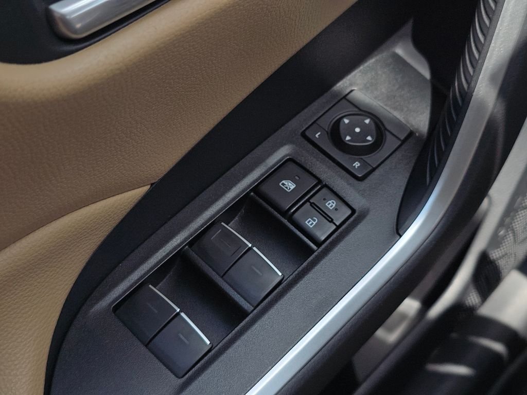 Used 2025 White Toyota XLE image 29