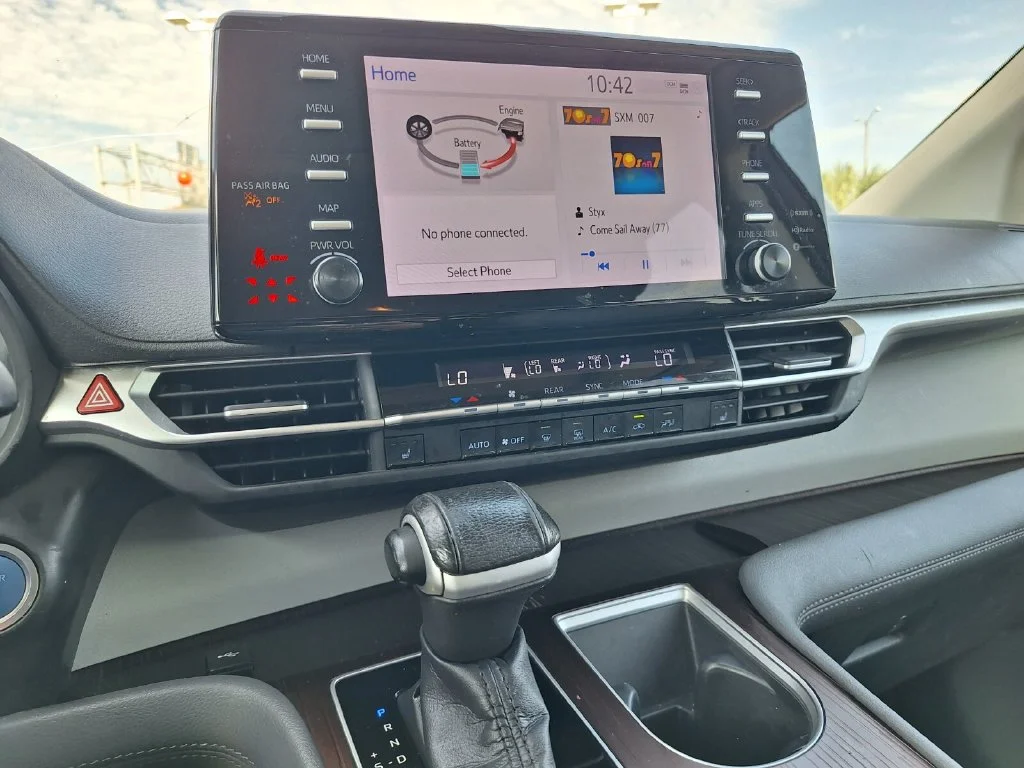 Used 2023 Beige Toyota XLE image 12