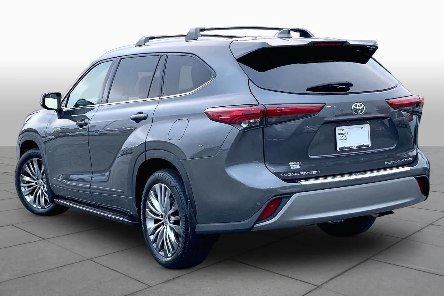Used 2023 Magnetic Gray Metallic Toyota Platinum image 11