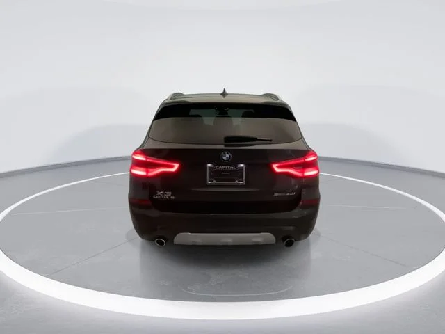 Used 2021 Gray BMW sDrive30i image 5