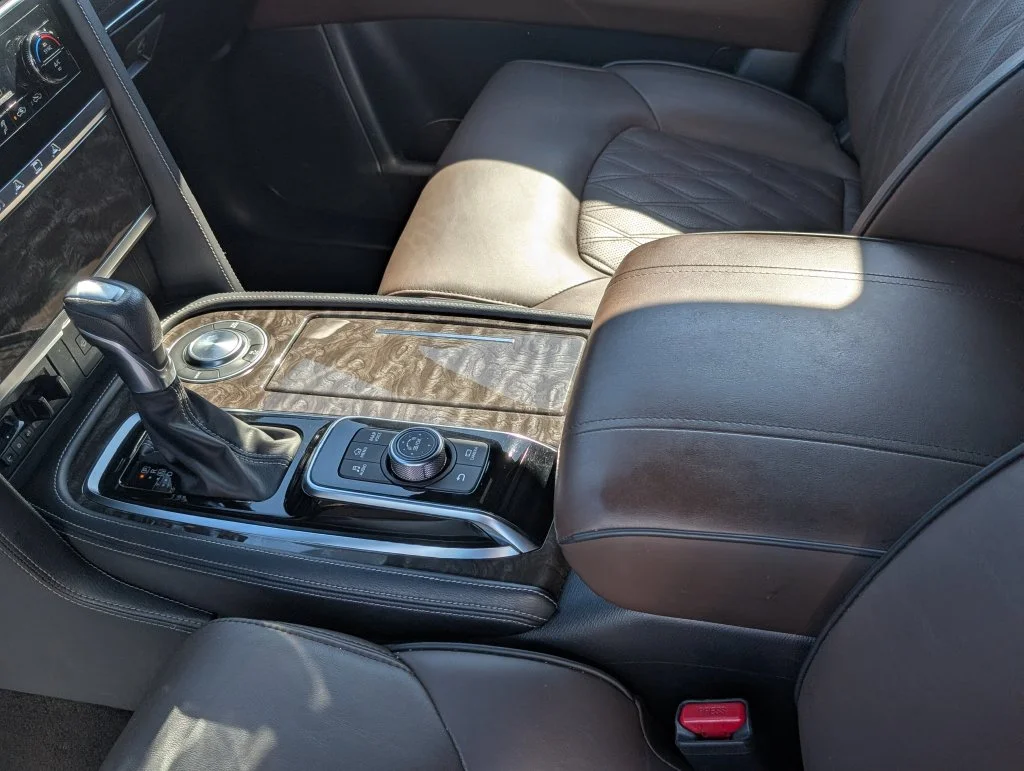 Used 2023 White Nissan Platinum image 30