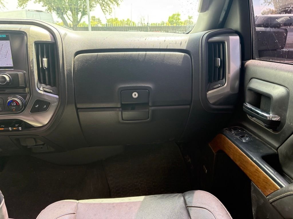 Used 2018 Silver Chevrolet LTZ image 7