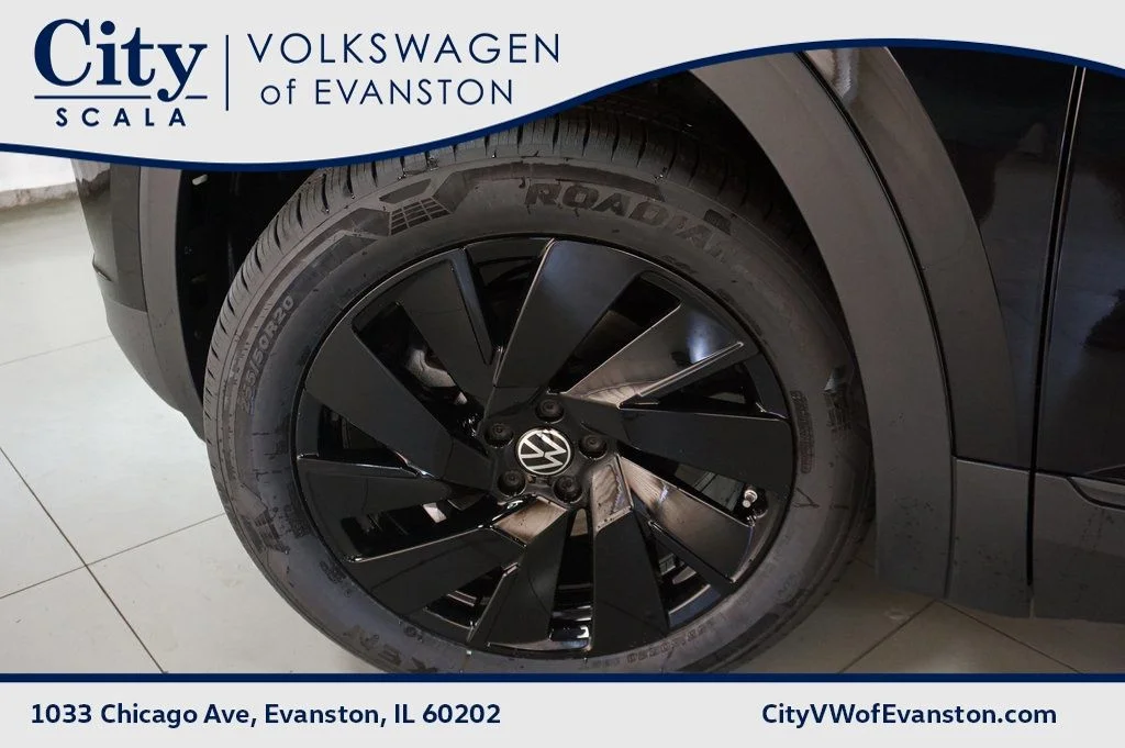 New 2026 Black Volkswagen 2.0T SE w/Technology image 33