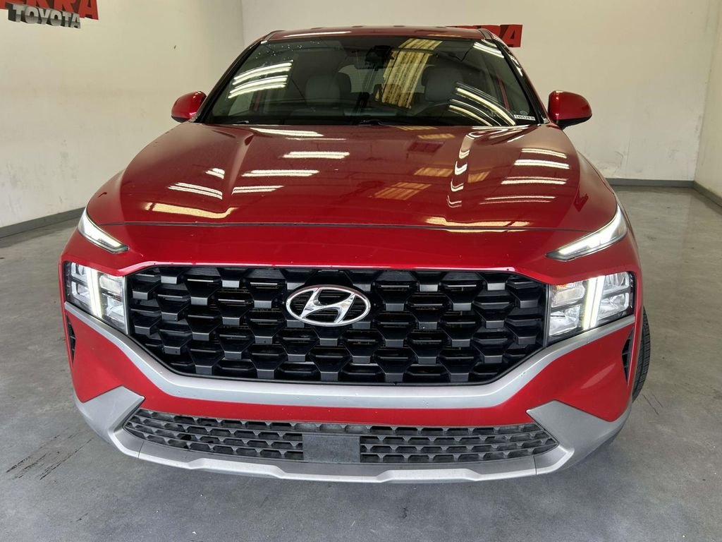 Used 2023 Red Hyundai SE image 8