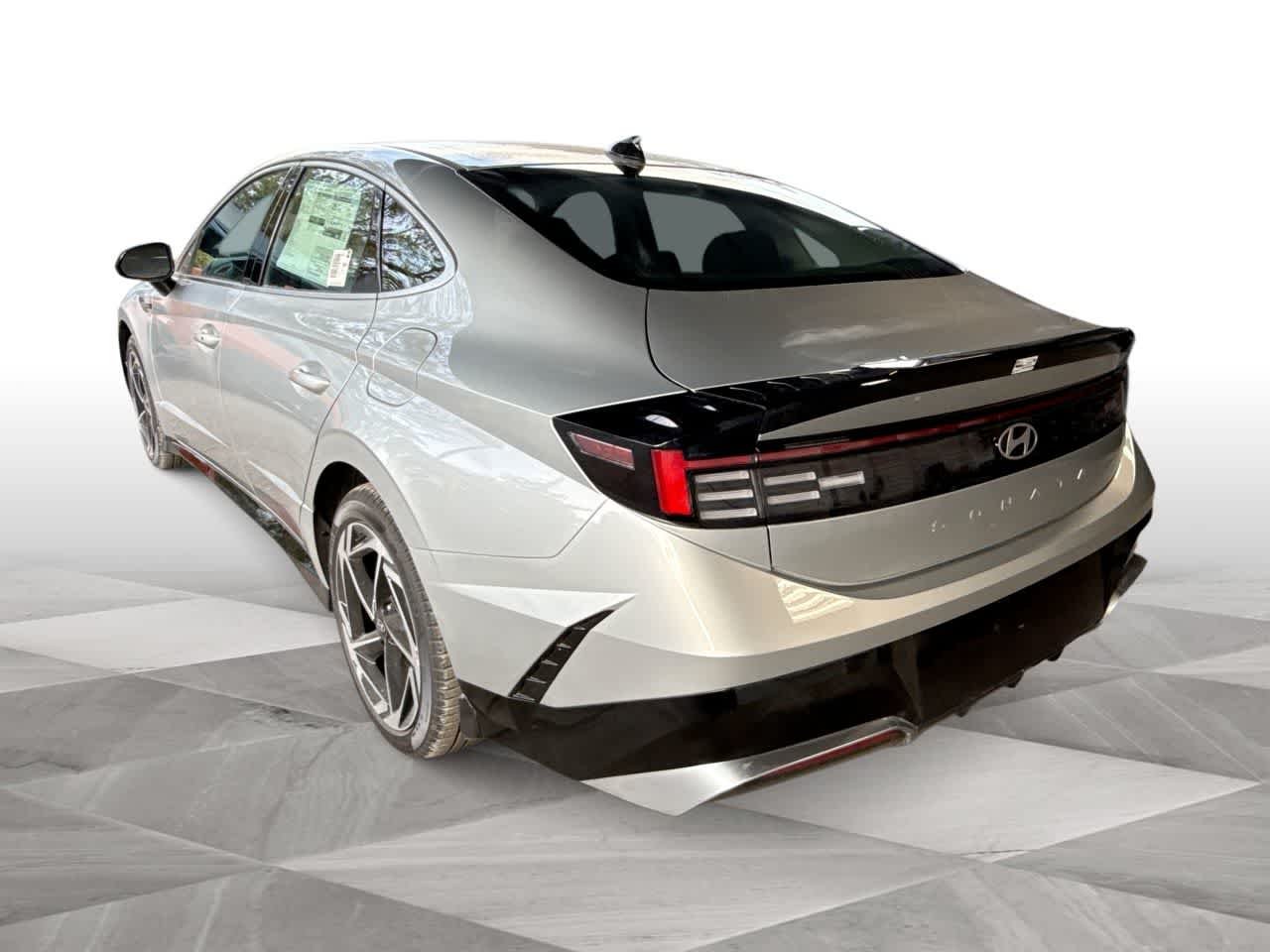 New 2026 Aero Silver Hyundai SEL Sport image 6