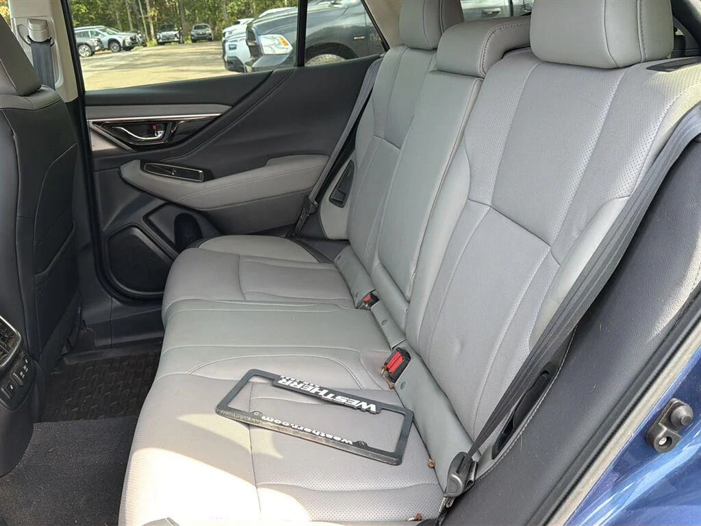 Used 2022 Abyss Blue Pearl Subaru Limited image 15