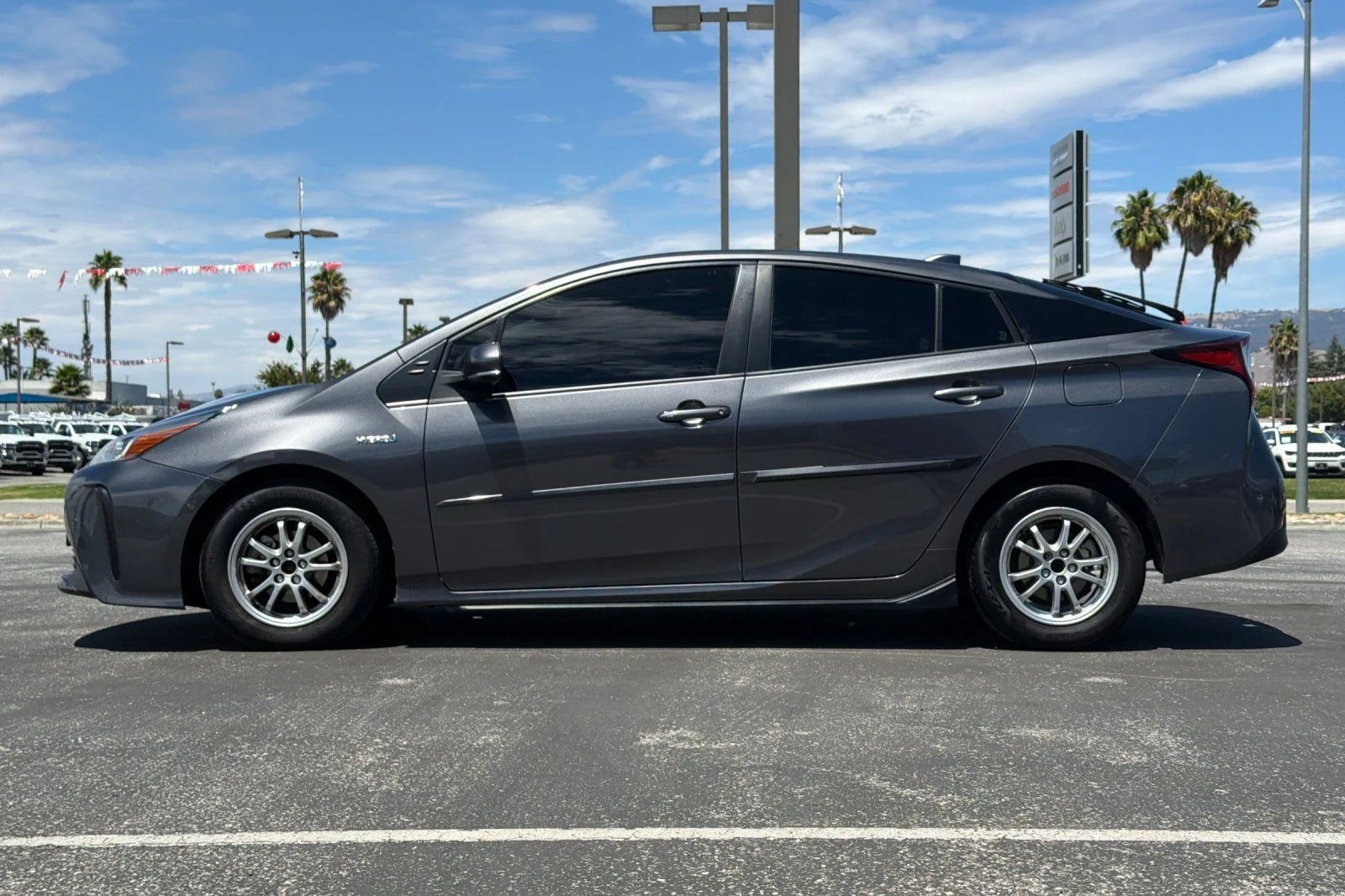Used 2022 Gray Toyota LE image 9