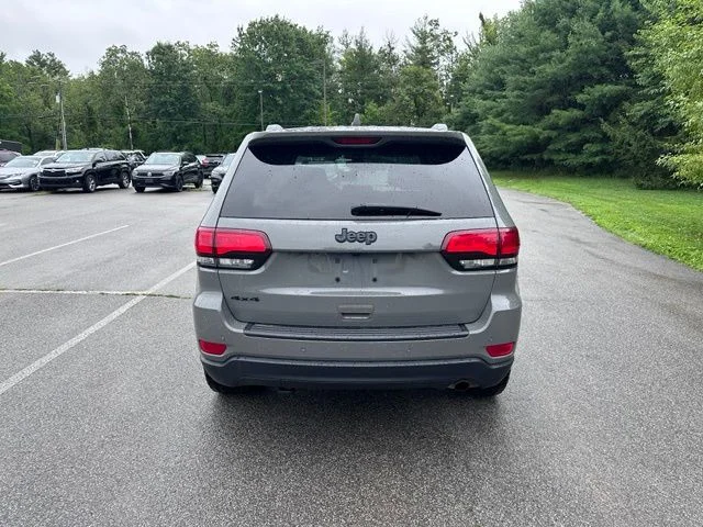 Used 2020 Gray Jeep Laredo image 4