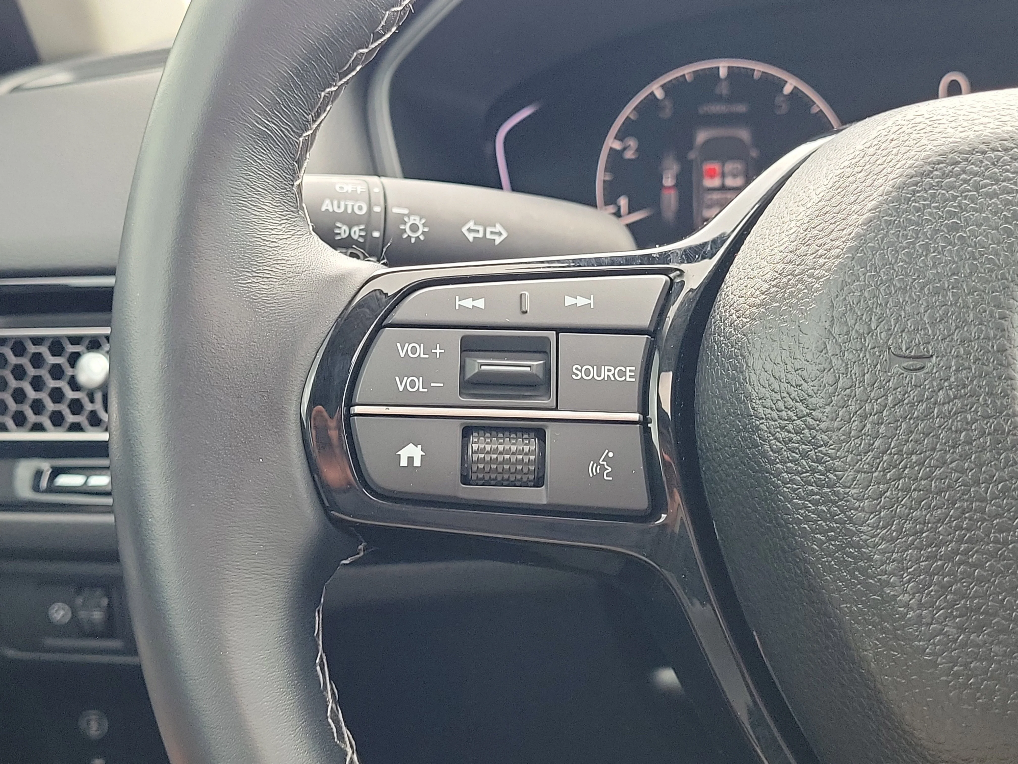 Used 2024 Gray Honda EX image 21