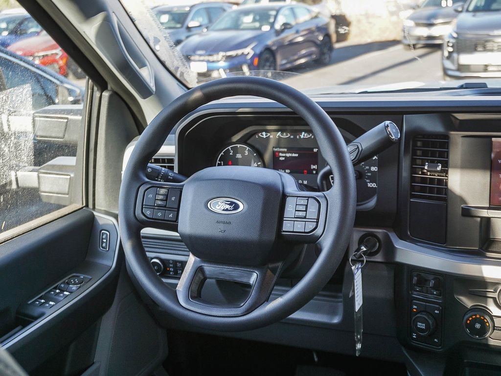 New 2026 Oxford White Ford XLT image 16