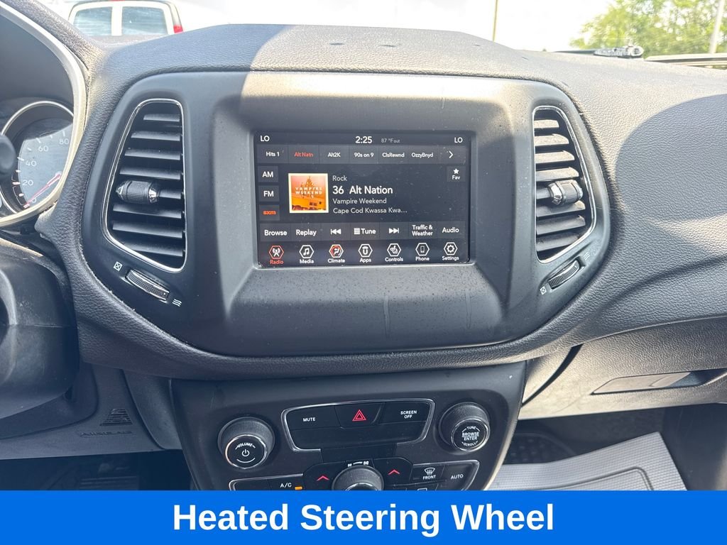 Used 2020 Green Jeep Latitude image 20