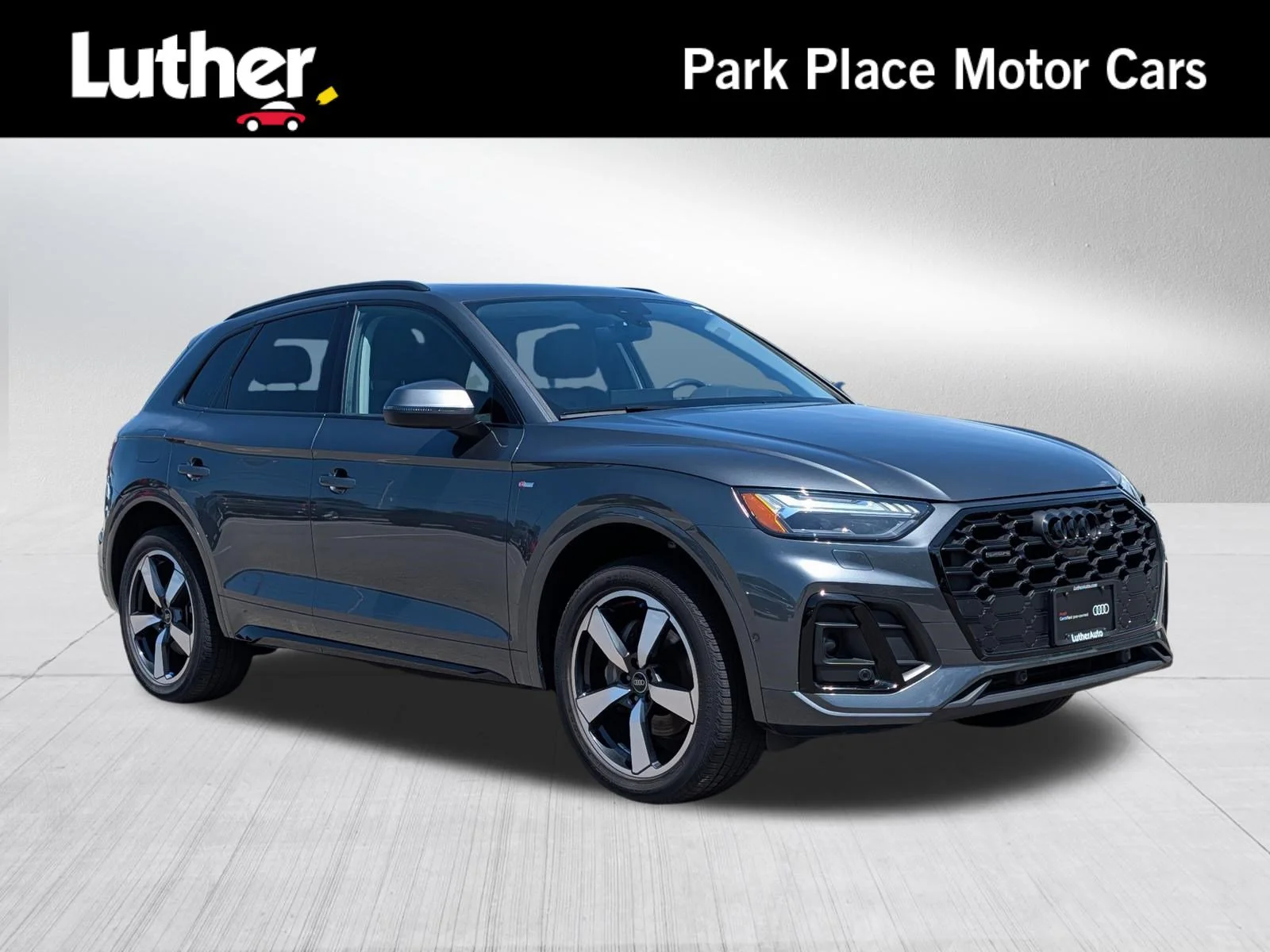 2023 Audi Q5 45 Prestige's photo