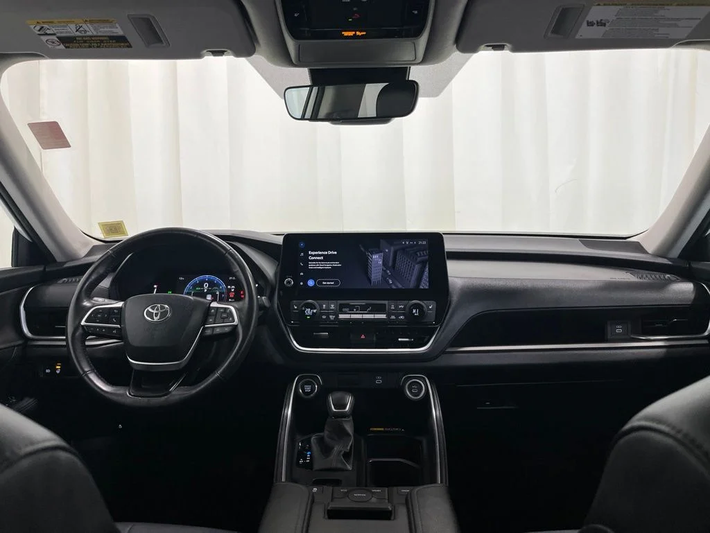 Used 2024 White Toyota XLE image 24