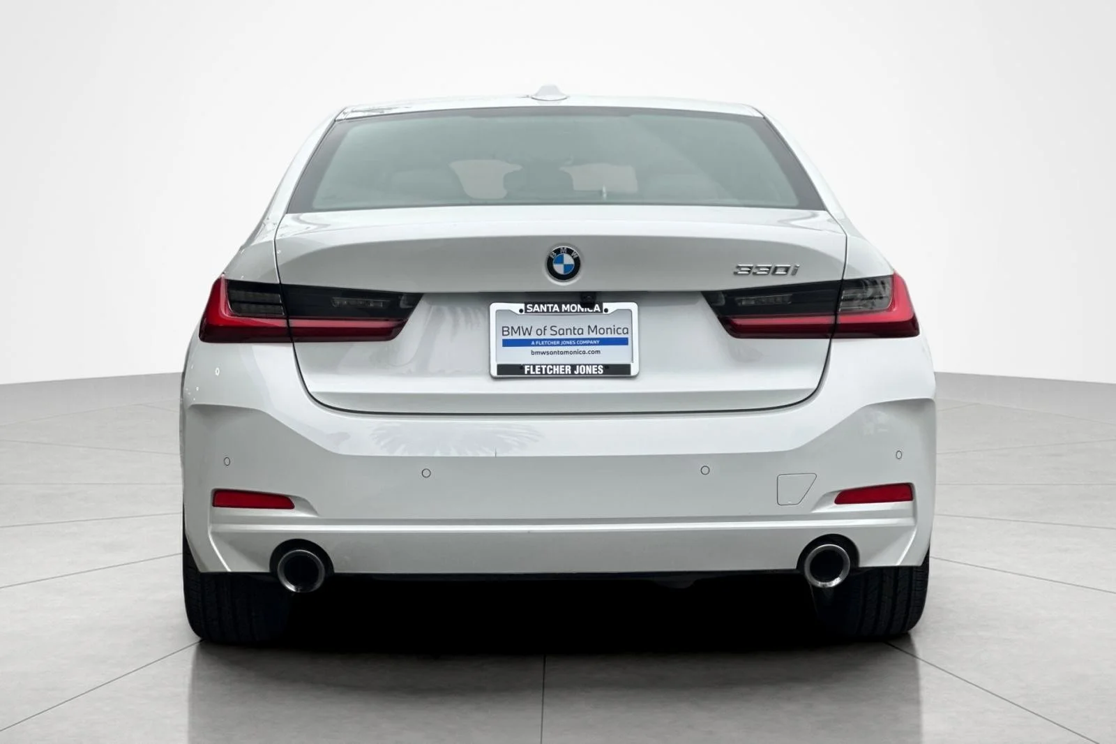 Used 2023 Mineral White Metallic BMW 330i image 4