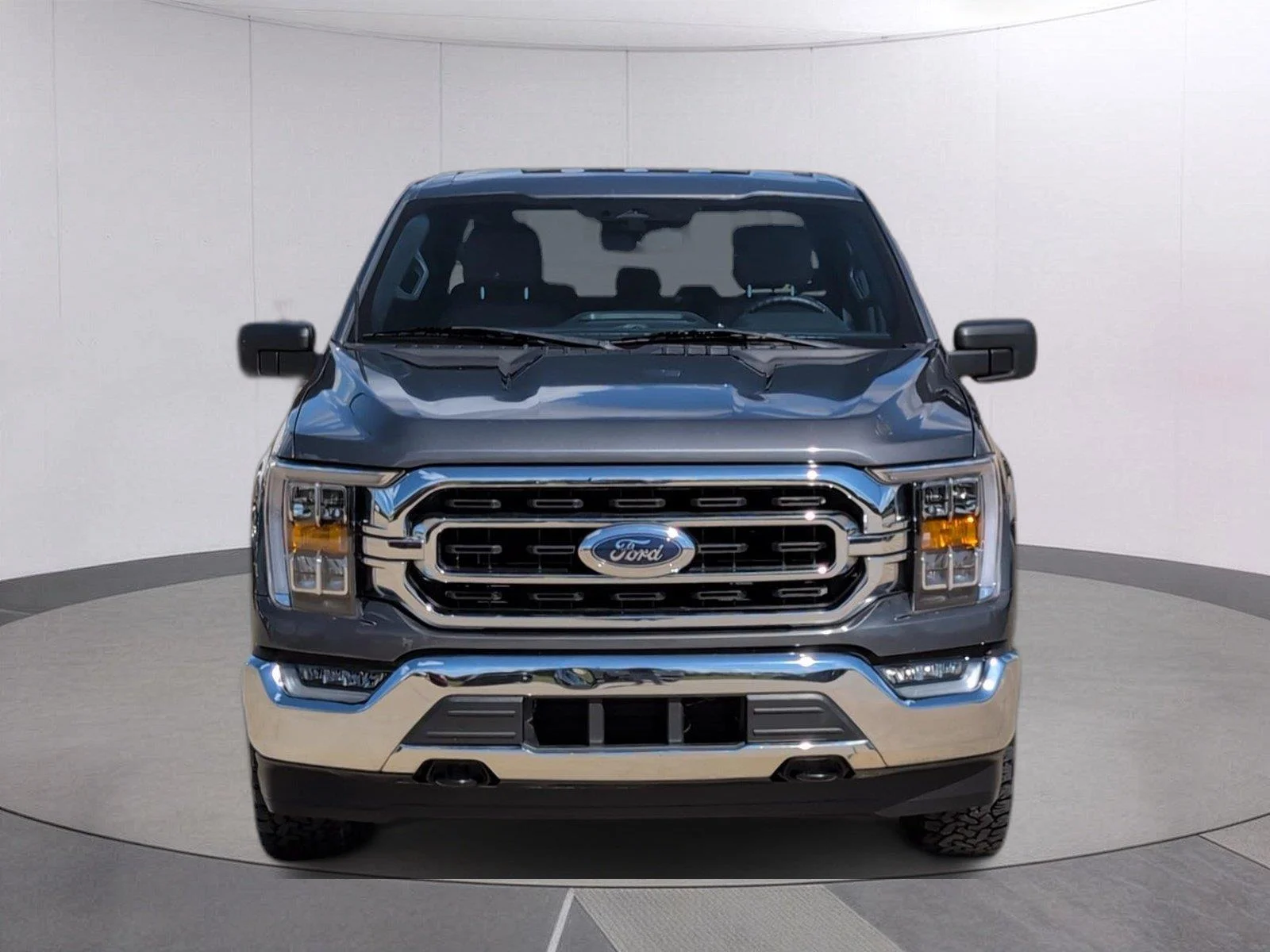 Used 2023 Oxford White Ford XLT image 10