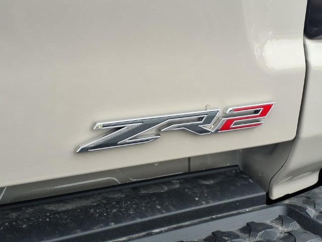 New 2026 White Sands Chevrolet ZR2 image 22