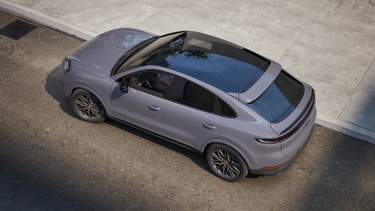 New 2027 Arctic Grey Porsche Coupe image 4