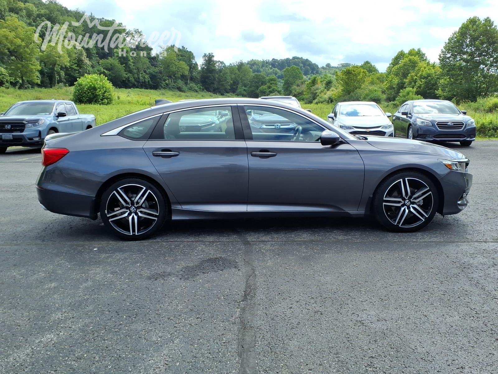 Used 2019 Modern Steel Metallic Honda Sport image 8