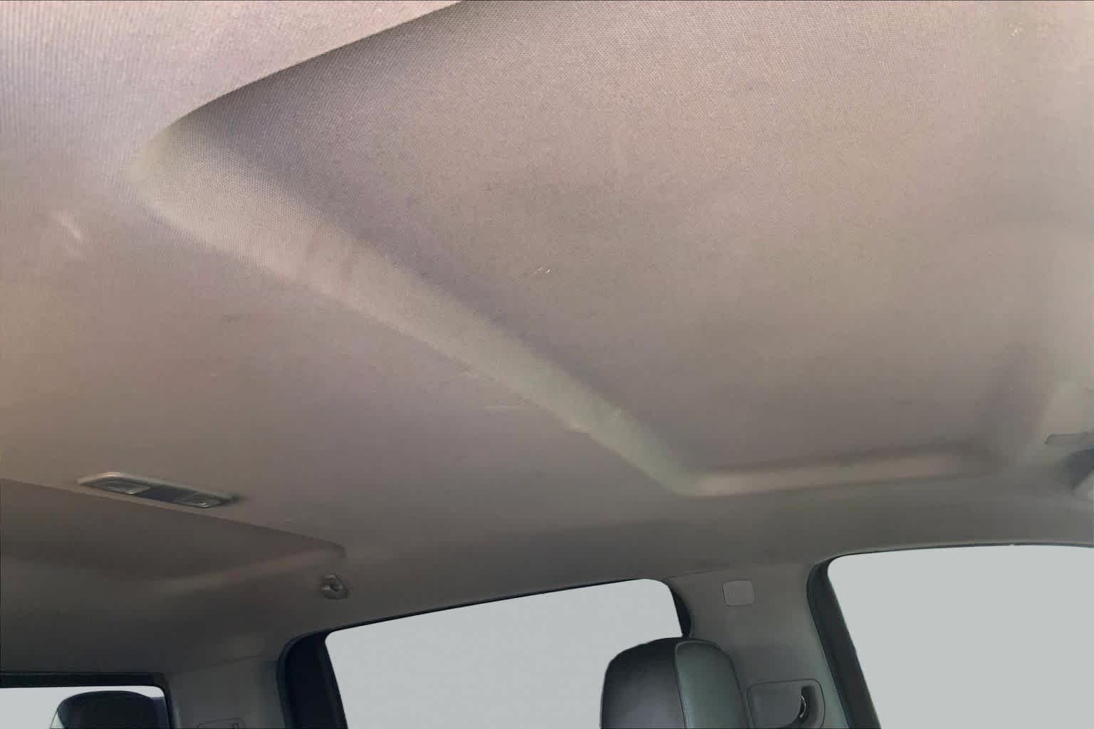Used 2019 Summit White Chevrolet RST image 14