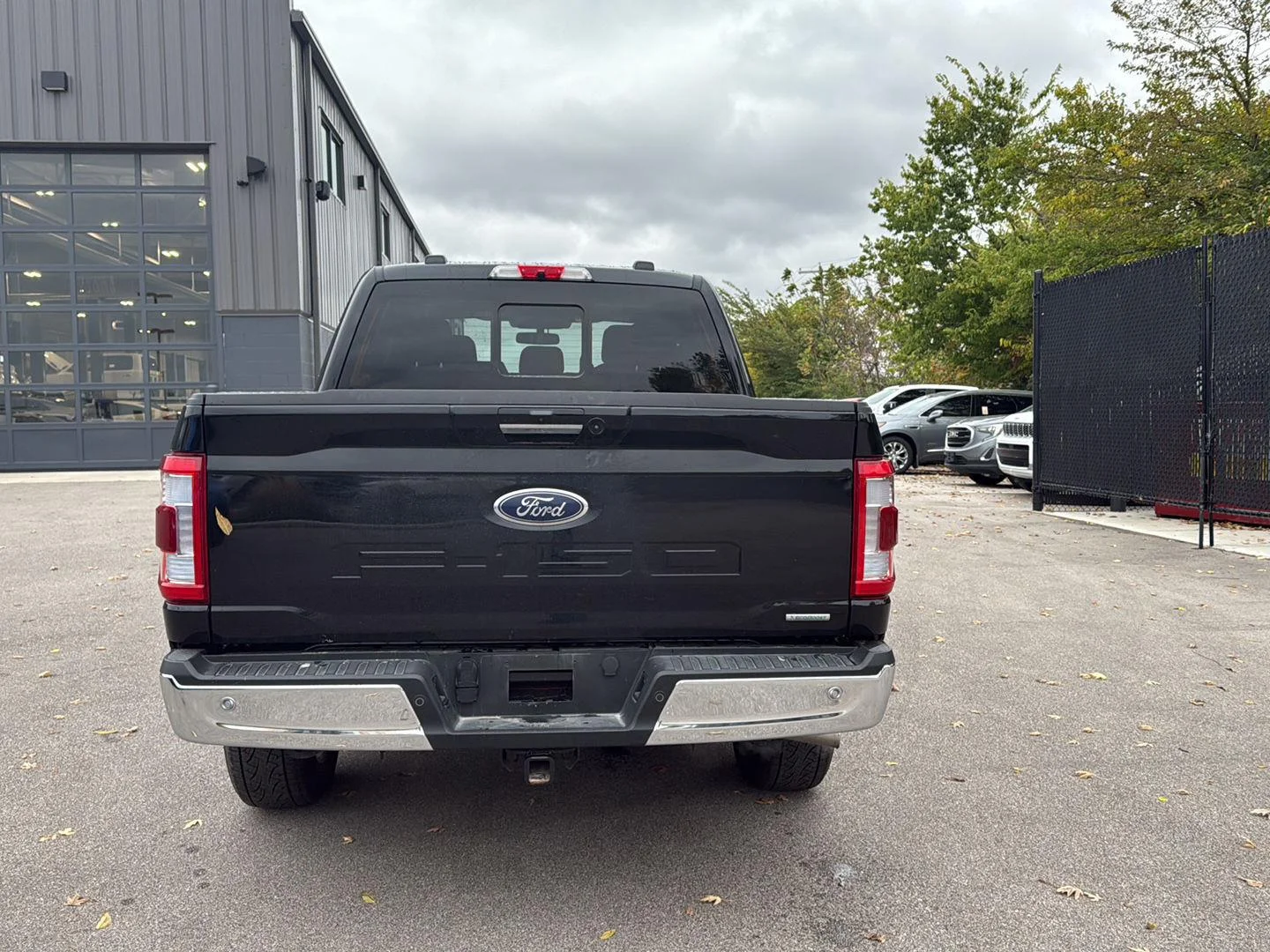 Used 2022 Agate Black Ford LARIAT image 4