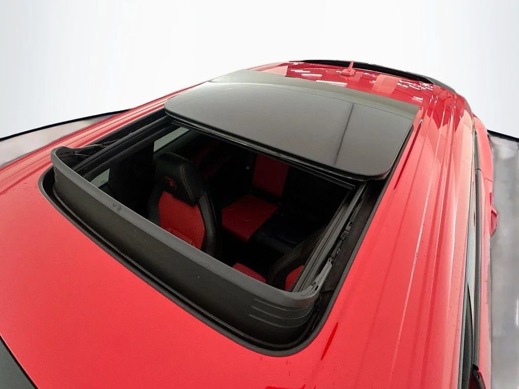 Used 2022 Rosso Mars Metallic Lamborghini  image 23