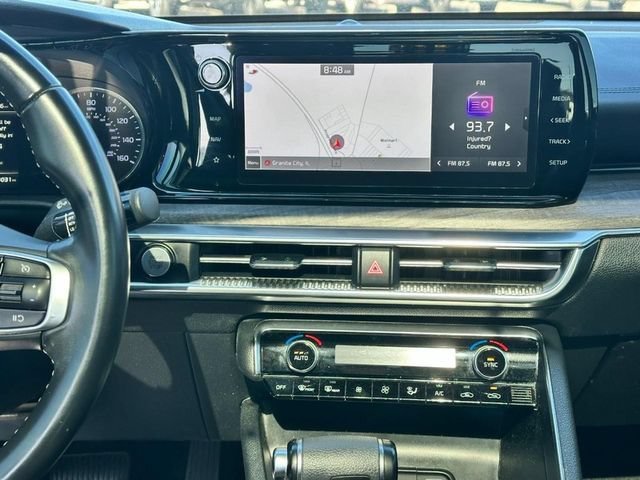Used 2022 Red Kia EX image 14