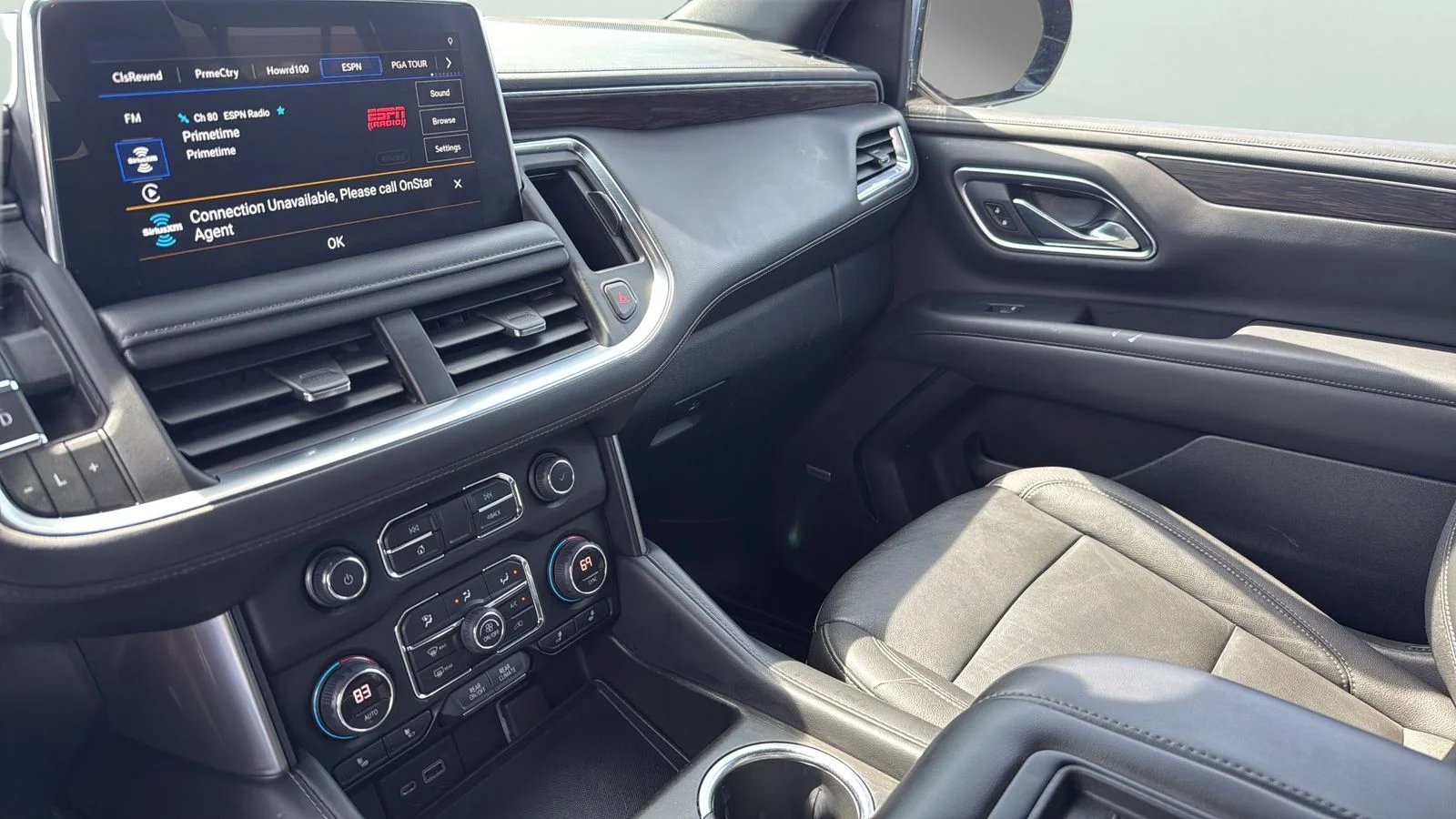 Used 2021 Gray Chevrolet Z71 image 19