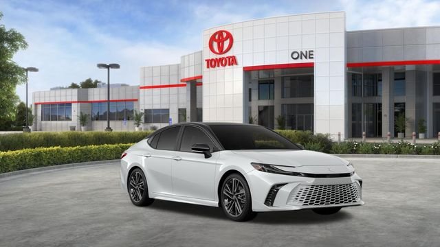 New 2026 Wind Chill Pearl with Midnight Black Metallic roof <sup>1</sup> Toyota  XSE image 18