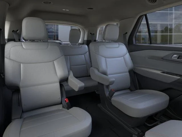 New 2026 Vapor Blue Metallic Ford Active image 37