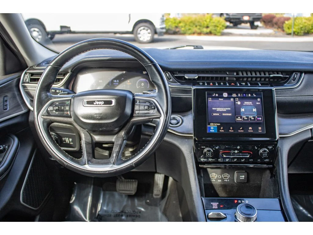 Used 2021 Bright White Clearcoat Jeep Limited image 23