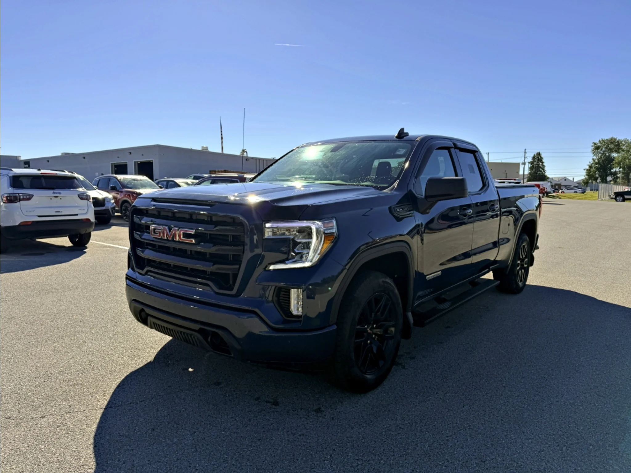 Used 2022 Pacific Blue Metallic GMC Elevation image 1