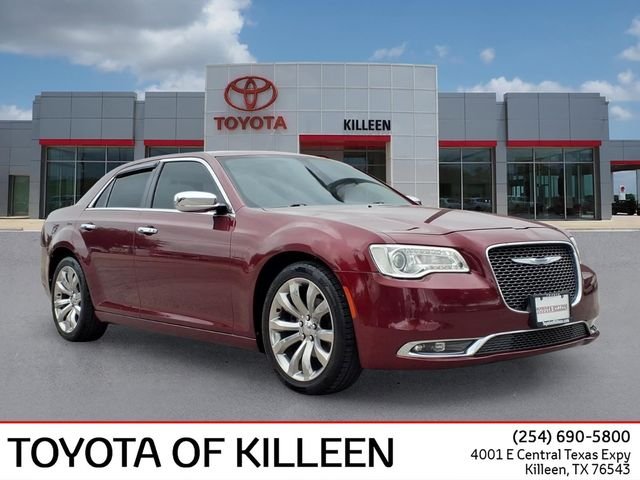 2019 Chrysler 300 Limited's photo