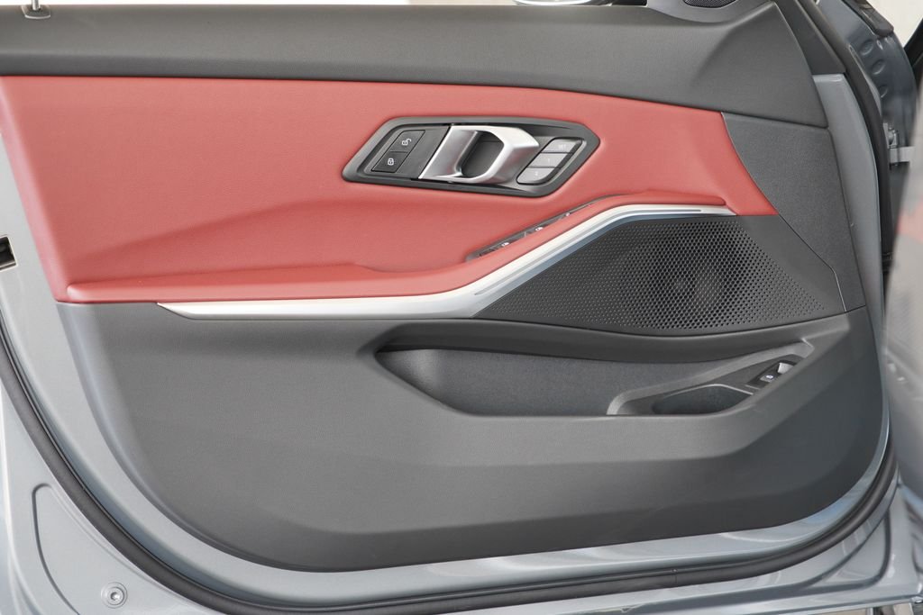 New 2026 Skyscraper Grey Metallic BMW 330i image 9