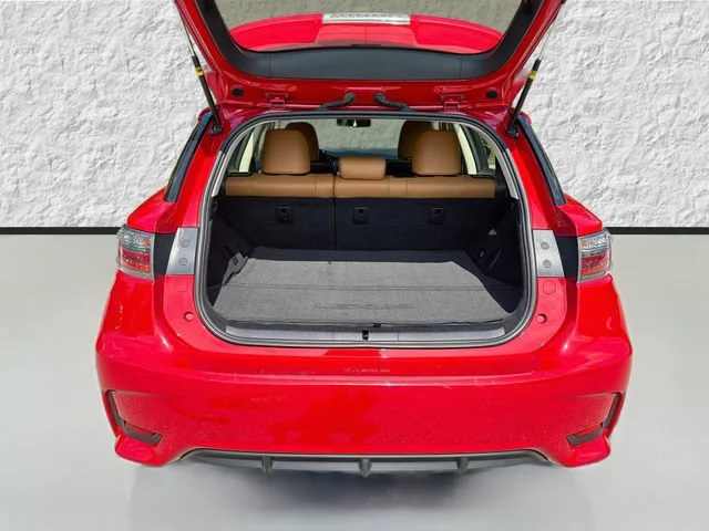 Used 2014 Red Line Lexus Hybrid image 12