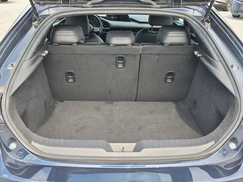 Used 2022 Deep Crystal Blue Mica Mazda Select image 18