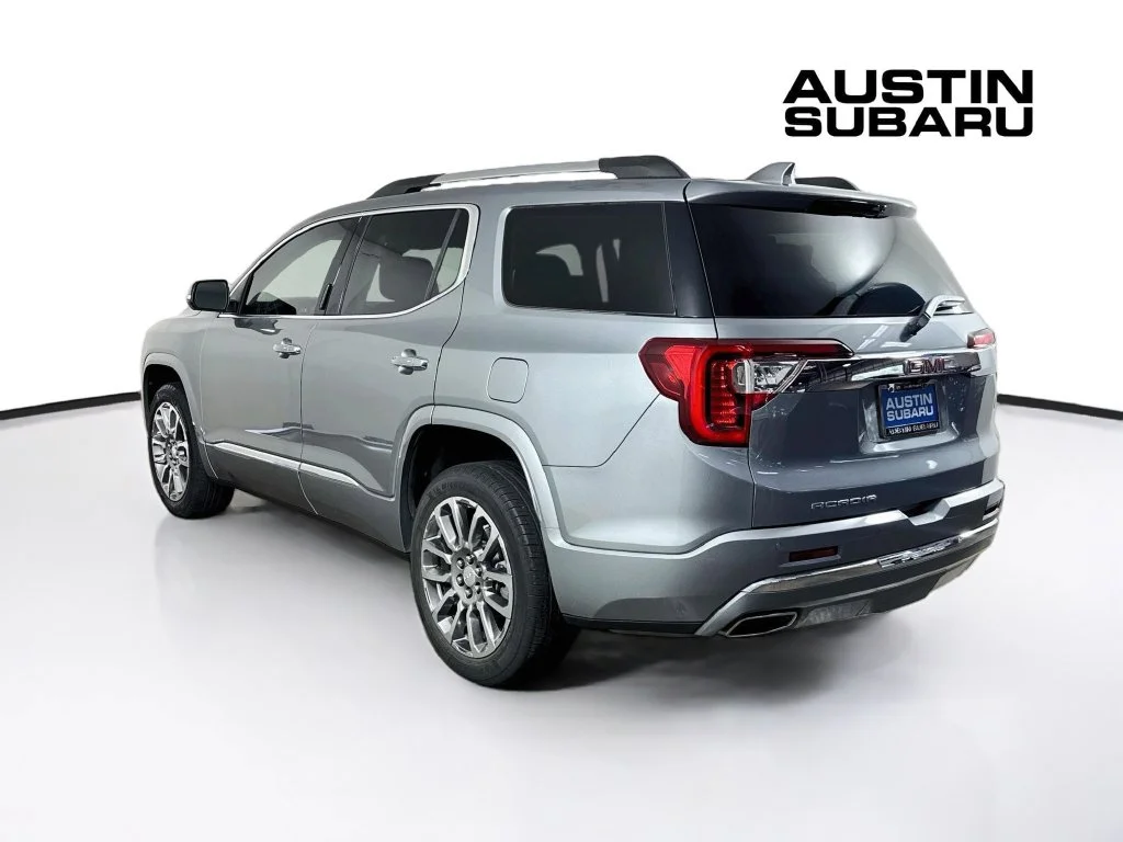 Used 2023 Silver GMC Denali image 5
