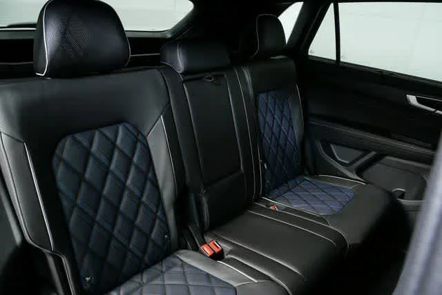 2026 Volkswagen Atlas Cross Sport SEL Premium R-LINE - Photo 21