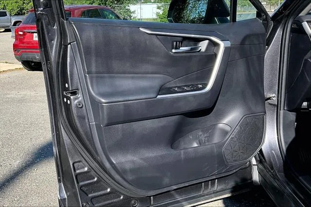 Certified Used 2024 MAGNETIC GRAY MET. Toyota  image 22