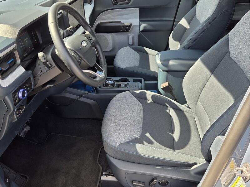 Used 2025 Azure Gray Metallic FORD XLT AWD SUPERCREW image 10