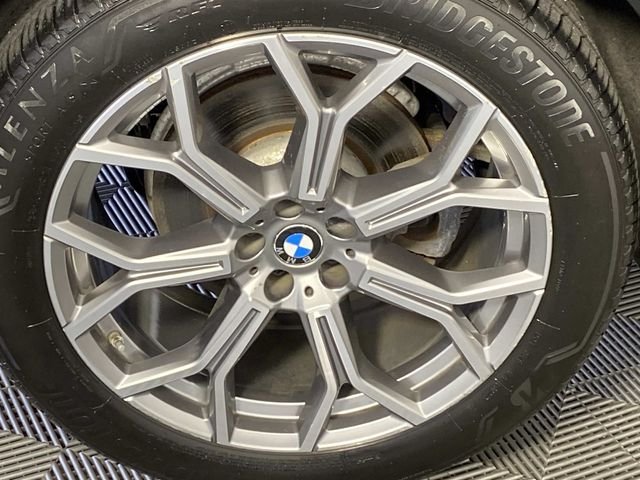 Used 2020 Black BMW xDrive40i image 30
