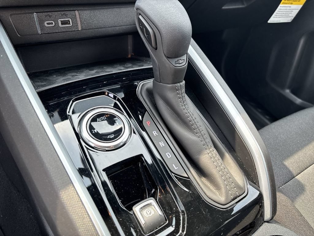 2026 Chevrolet Colorado Work Truck - Photo 18
