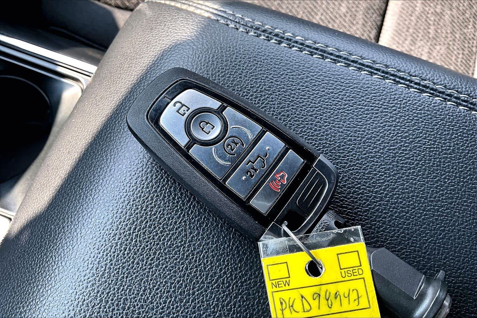 Certified Used 2023 Avalanche Gray Ford XLT image 18