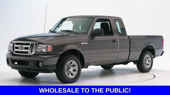 Used 2011 Gray Ford XLT image 1