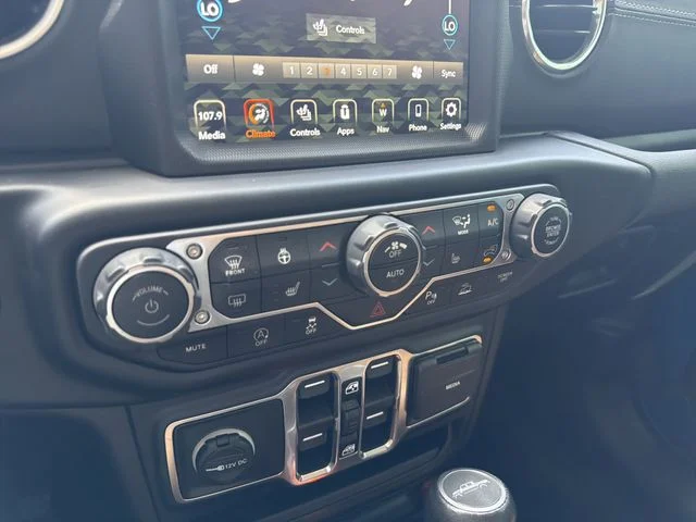 Used 2021 Blue Jeep Overland image 26