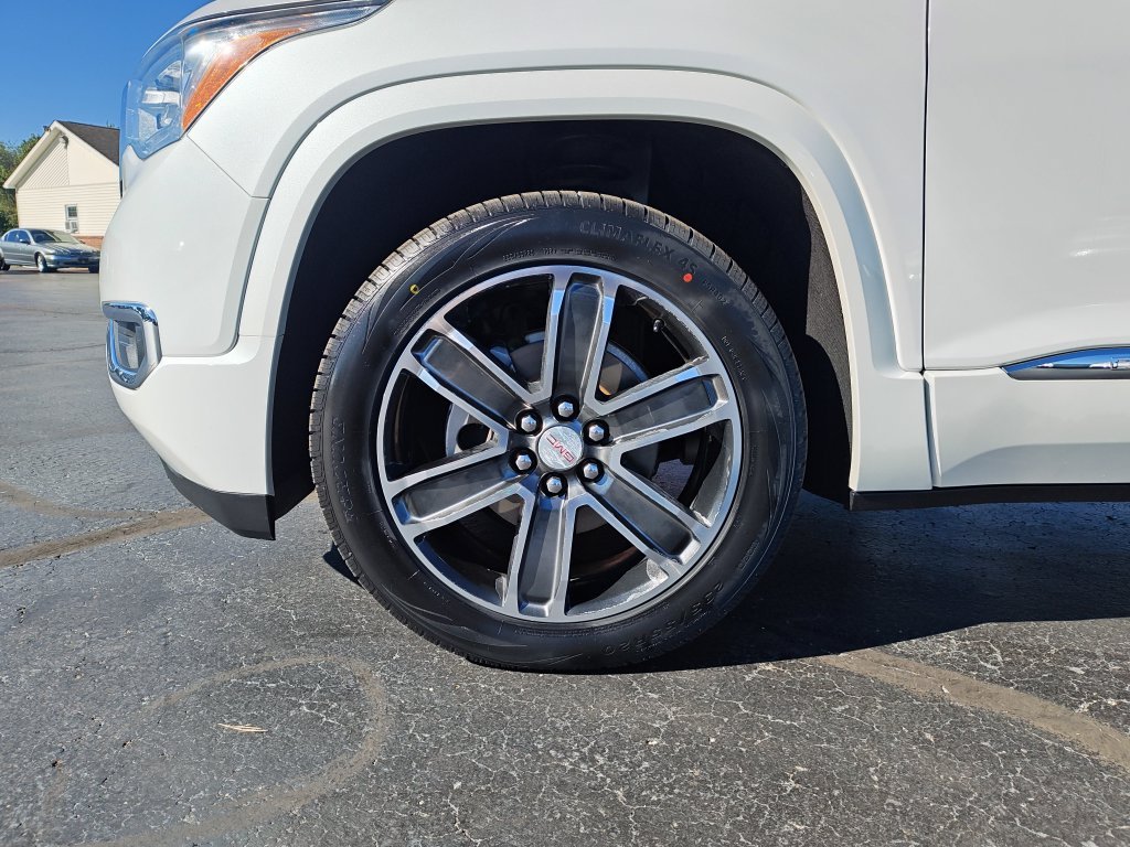 Used 2017 White GMC Denali image 10