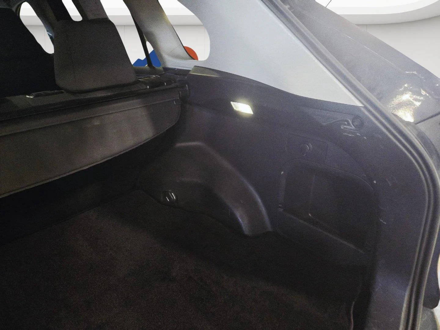 Used 2022 Midnight Black Metallic Toyota Hybrid XLE image 33