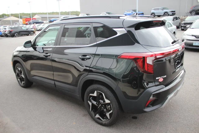 Used 2024 Black Kia EX image 28