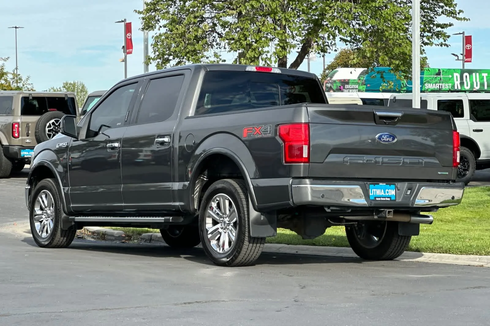 Certified Used 2019 Magnetic Metallic Ford LARIAT image 6