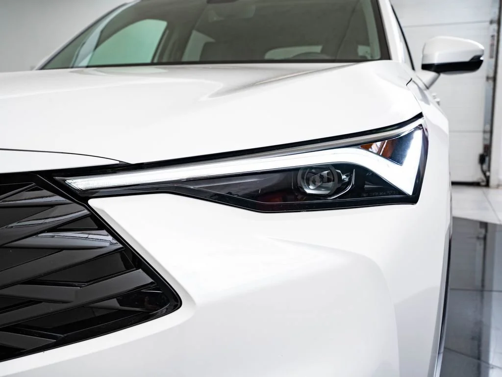 Used 2025 Platinum White Pearl Acura  image 15